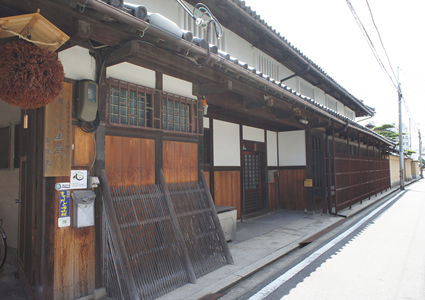 Brewing Sake Registered Tangible Cultural Property 'Naruko Residence'