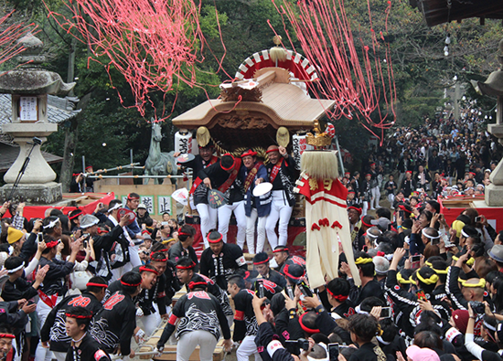 Entering Hata Shrine